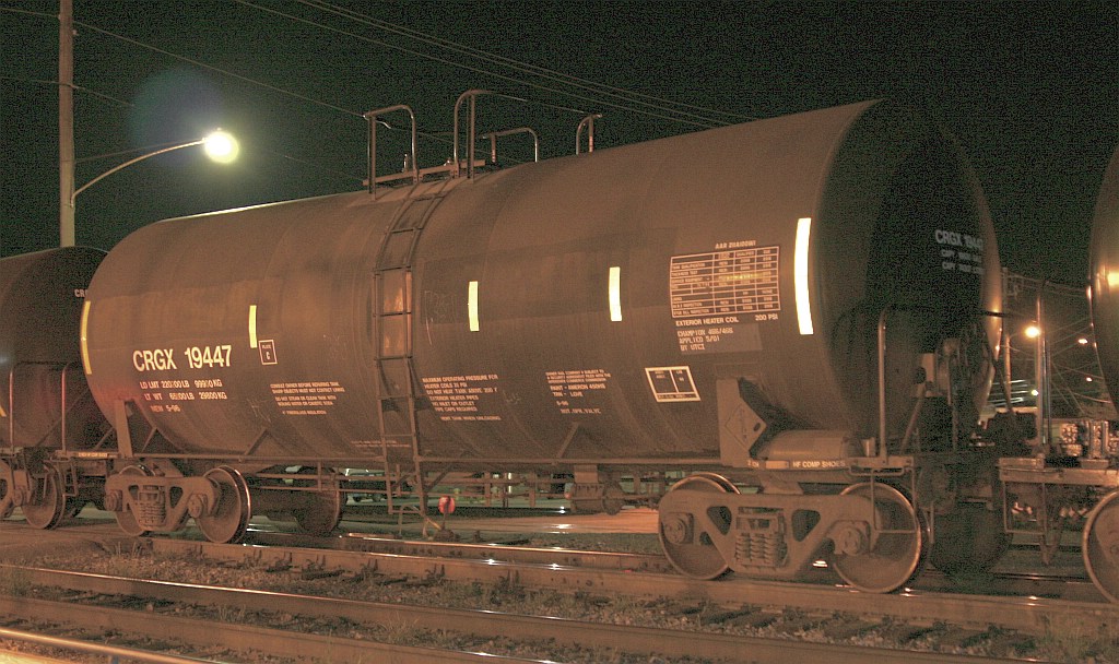 CRGX 19447 stopped at the platform